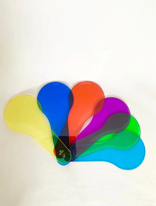 Éventail de filtres colorés Montessori – Découverte sensorielle