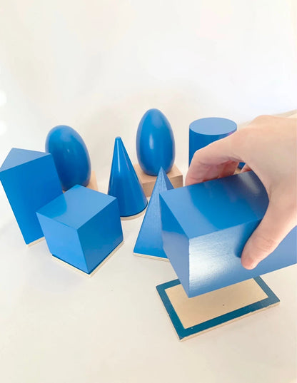 Solides géométriques Montessori – Coffret éducatif